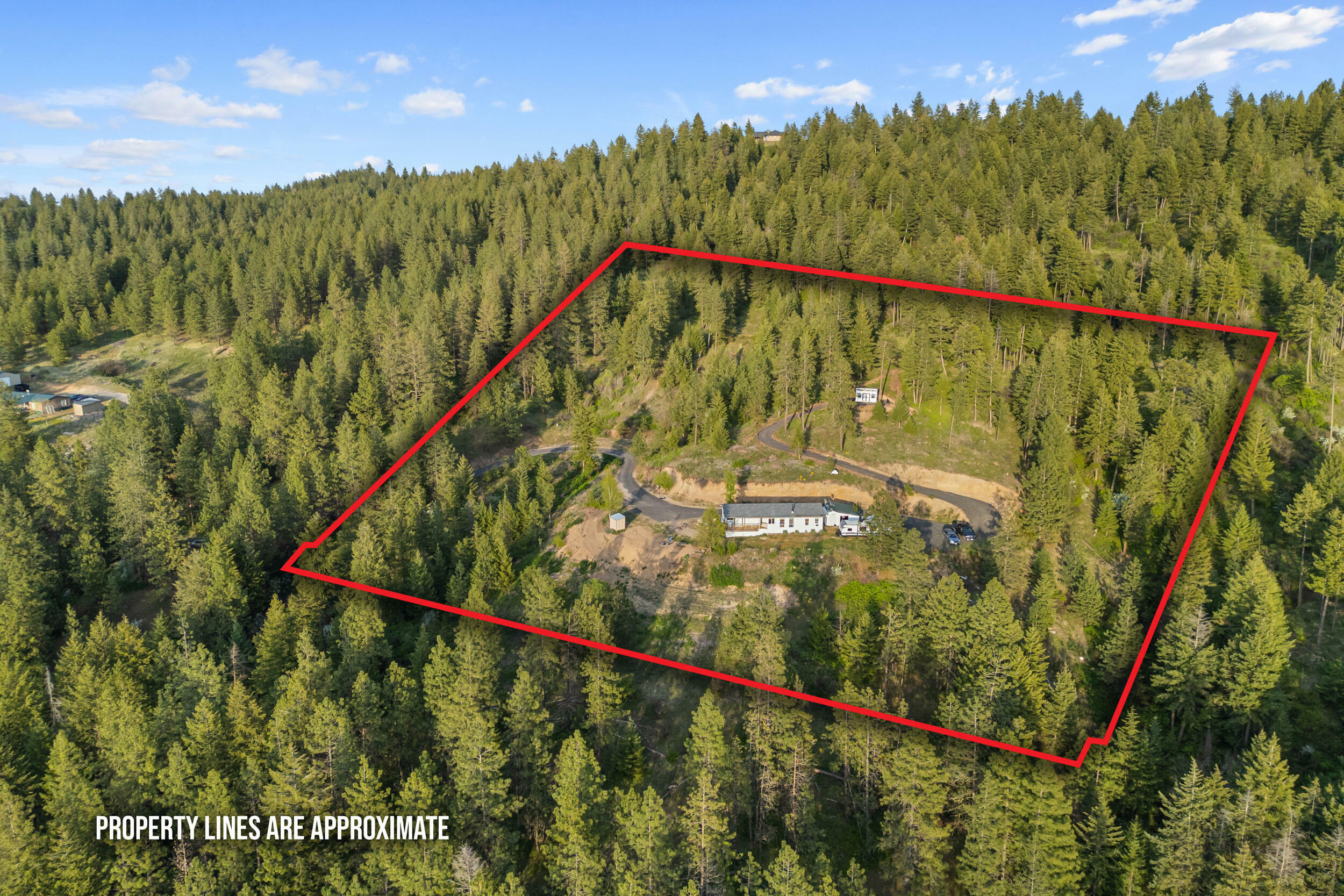 Property Photo: 5739 Weaver Way WA 99006