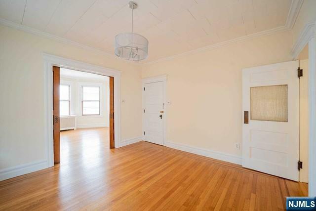 Property Photo:  422-424 William Street 2  NJ 07029 