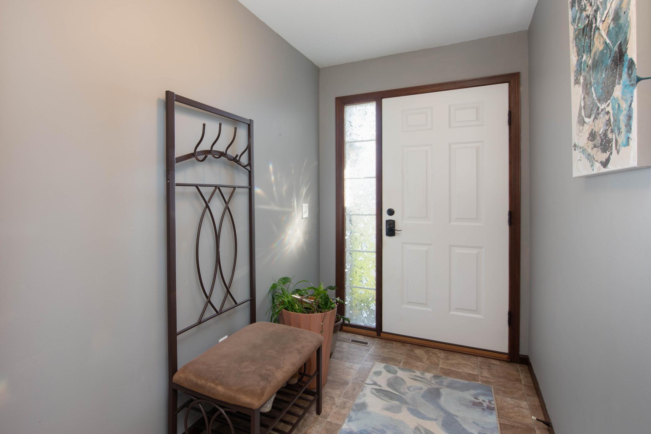 Property Photo: 620 Tomahawk Court MN 56063