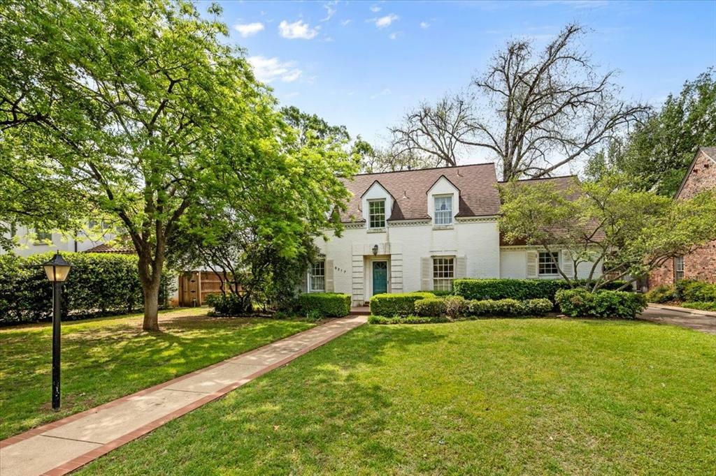 Property Photo: 6217 Locke Avenue TX 76116