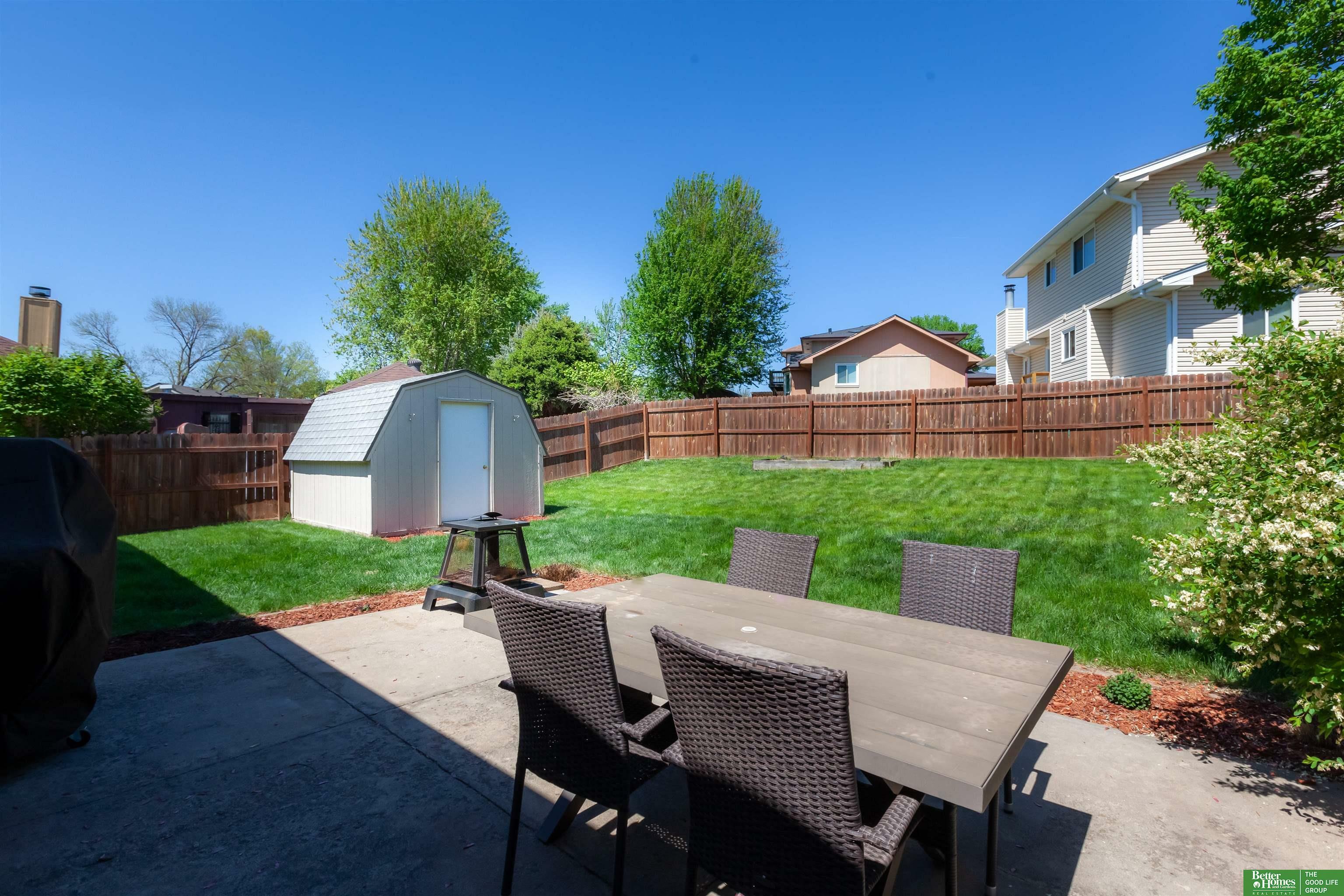 Property Photo: 14712 Hascall Street NE 68144