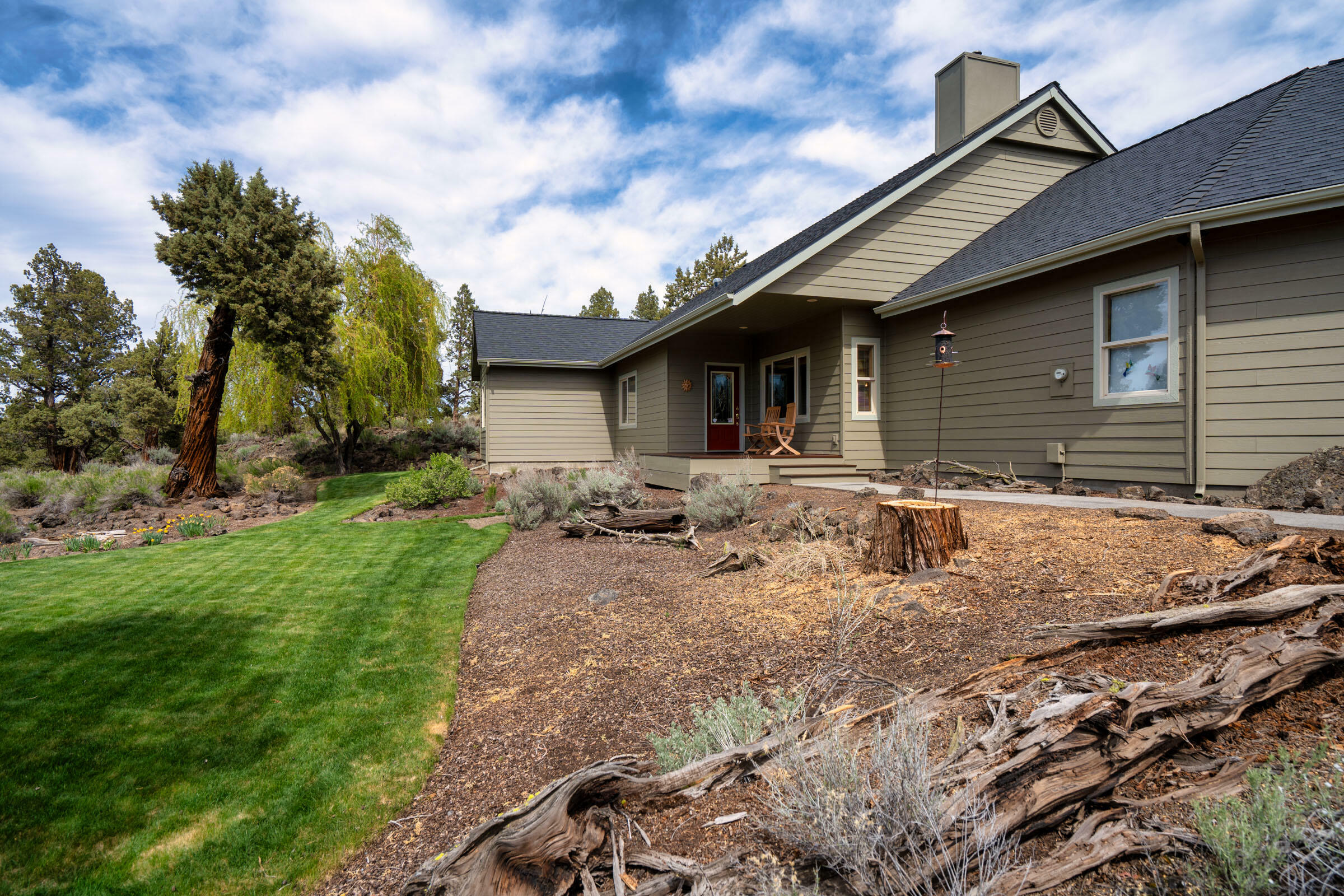Property Photo: 7170 NW River Springs Road OR 97756