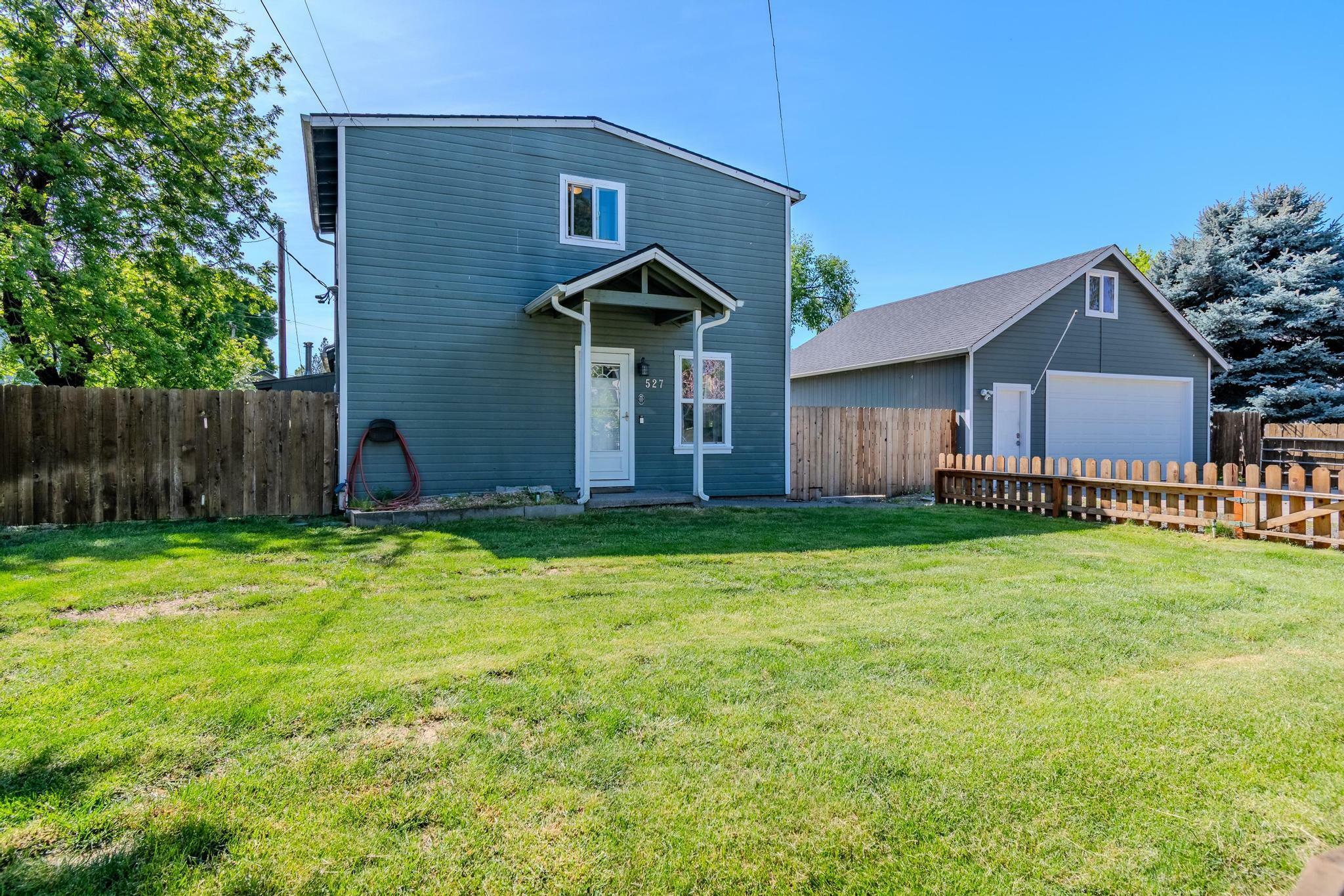 Property Photo: 527 S Shasta Avenue OR 97524