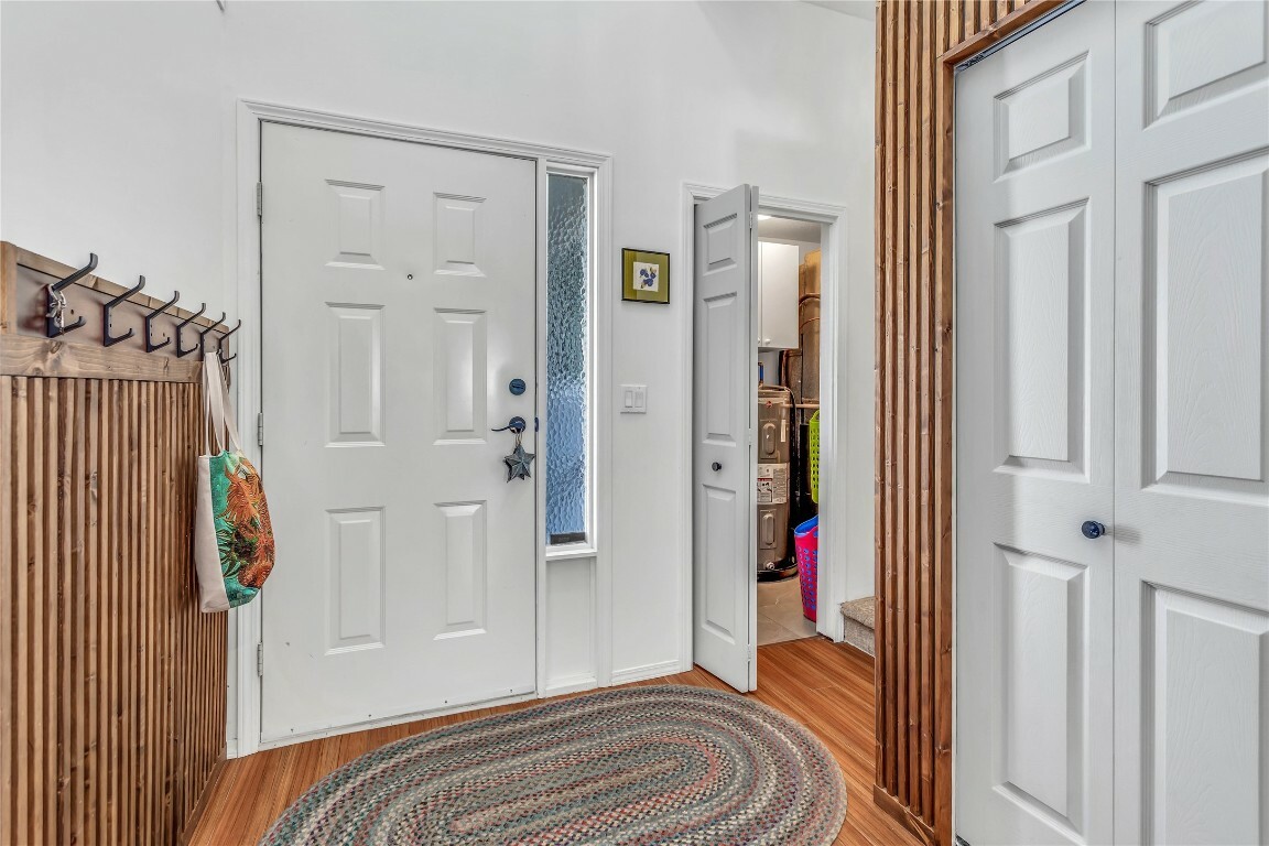 Property Photo: 350 Davie Road 6 BC V1X 7G4