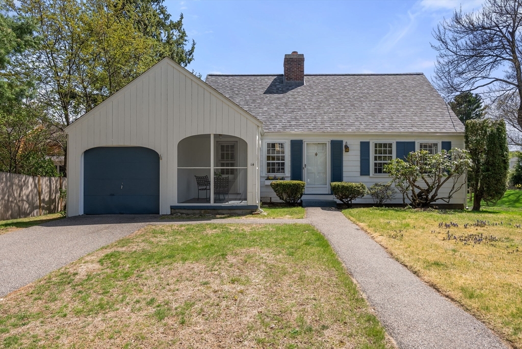 Property Photo: 14 Thorpe Road MA 02494