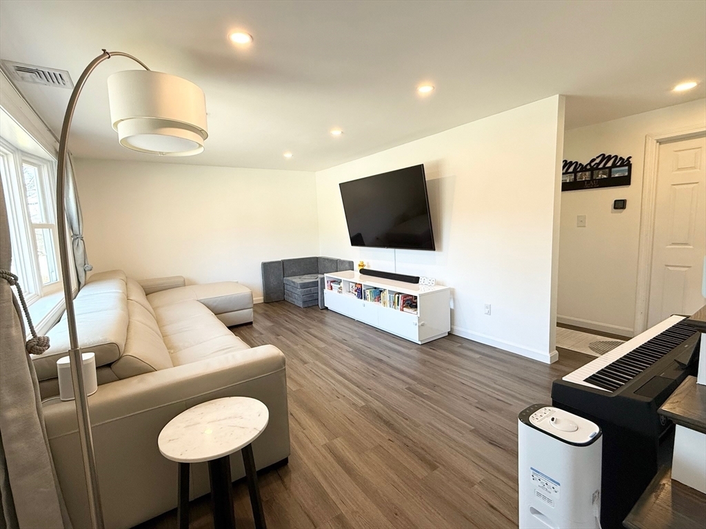 Property Photo:  197 Winn Street  MA 01803 