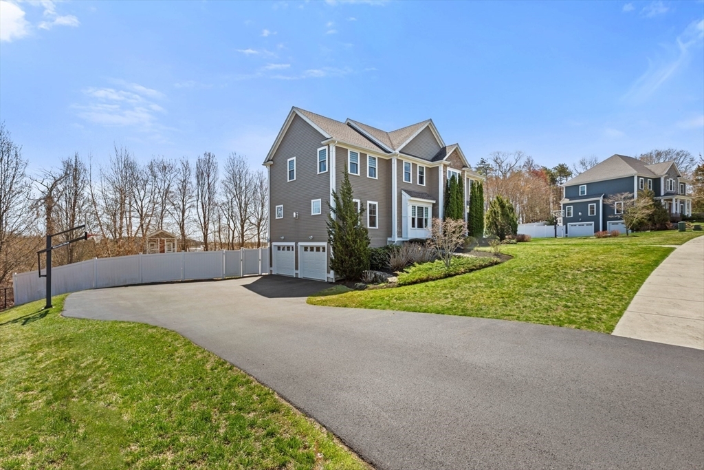 Property Photo: 3 Saratoga Ln MA 01923