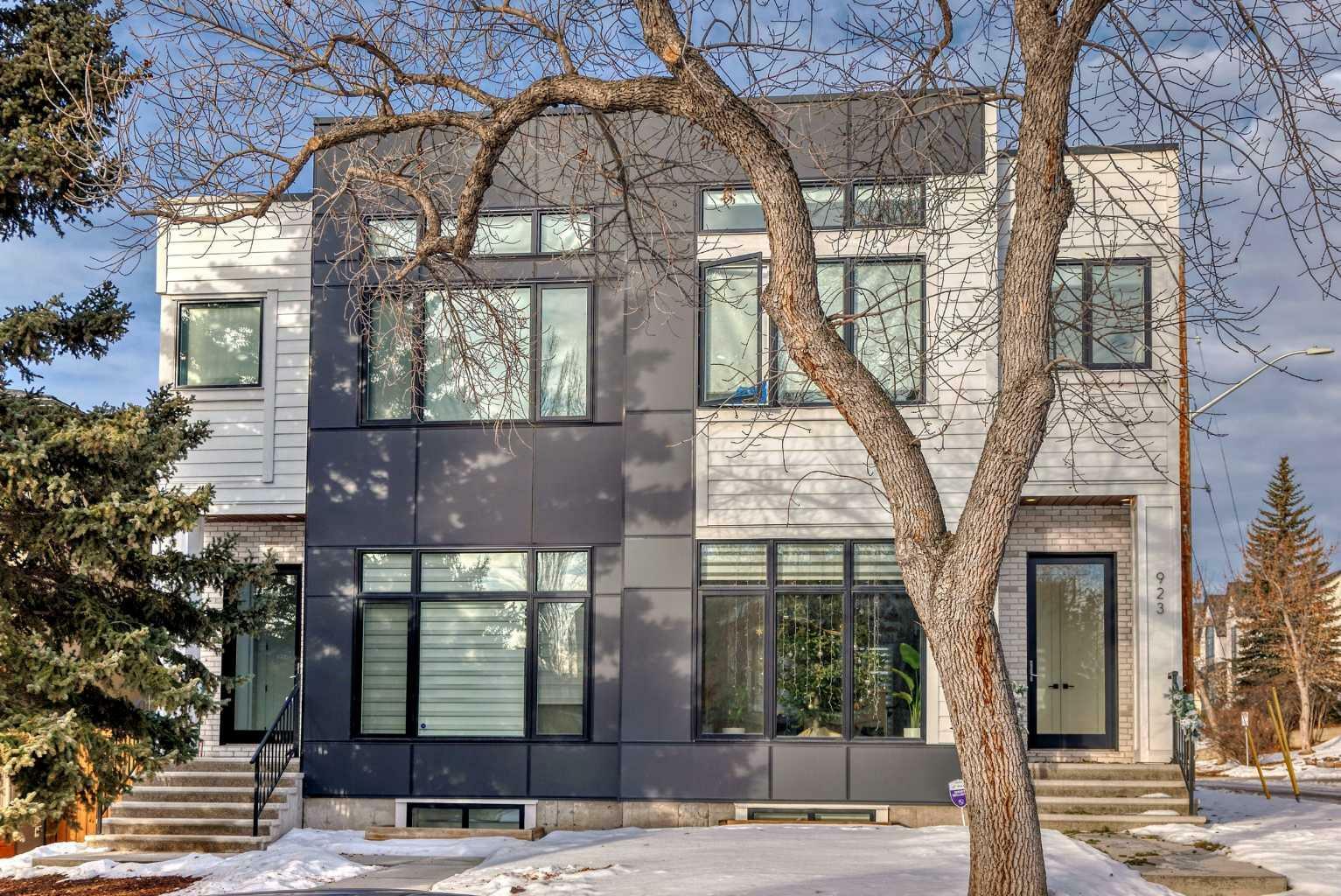 923 36A Street NW  Calgary AB T3Z 3B3 photo