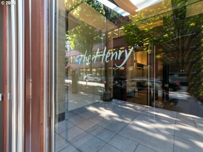 Property Photo: 1025 NW Couch St 1415 OR 97209