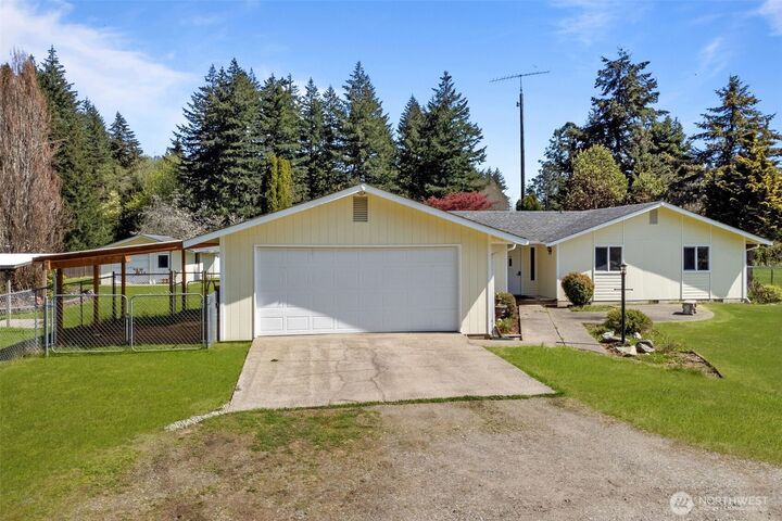 Property Photo:  1304  Mix Street NW  WA 98502 