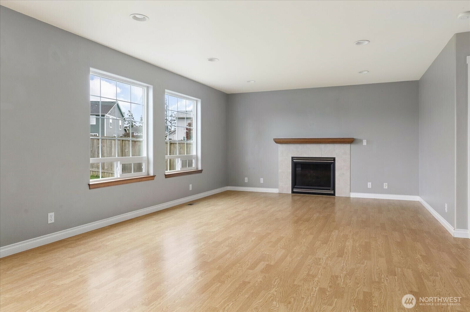 Property Photo: 1786 SW Tahoe WA 98277