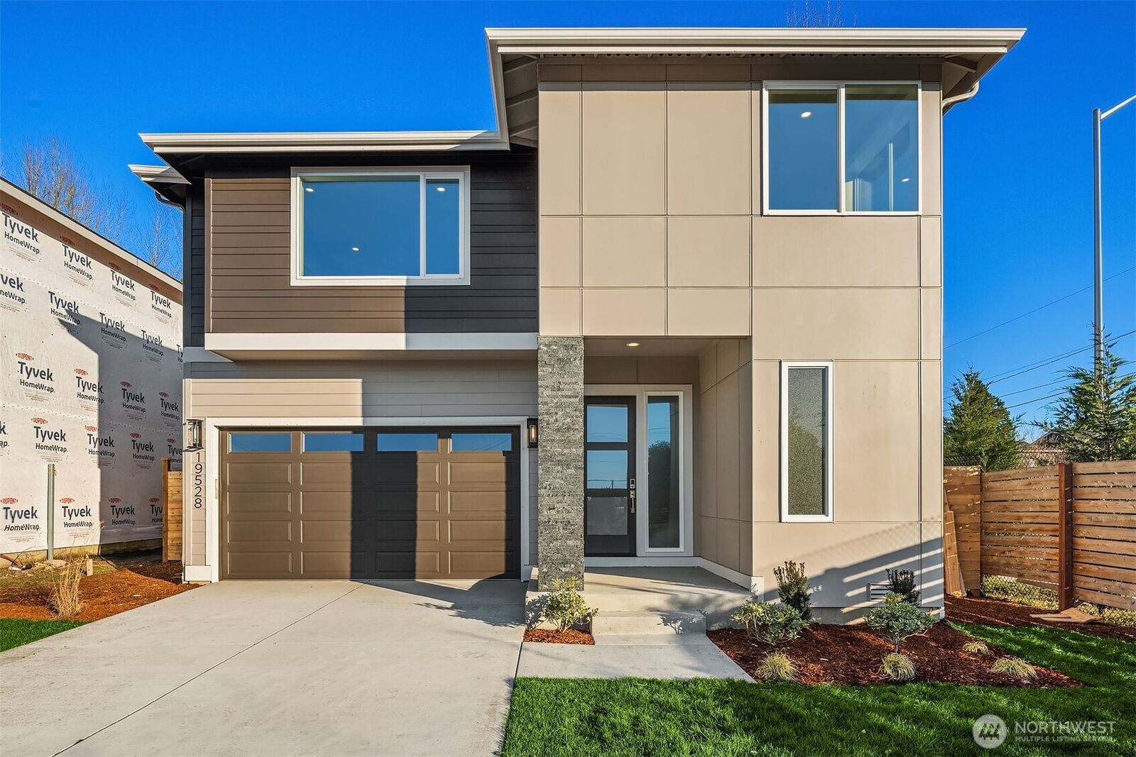 Property Photo:  19528  116 Place SE 8  WA 98031 