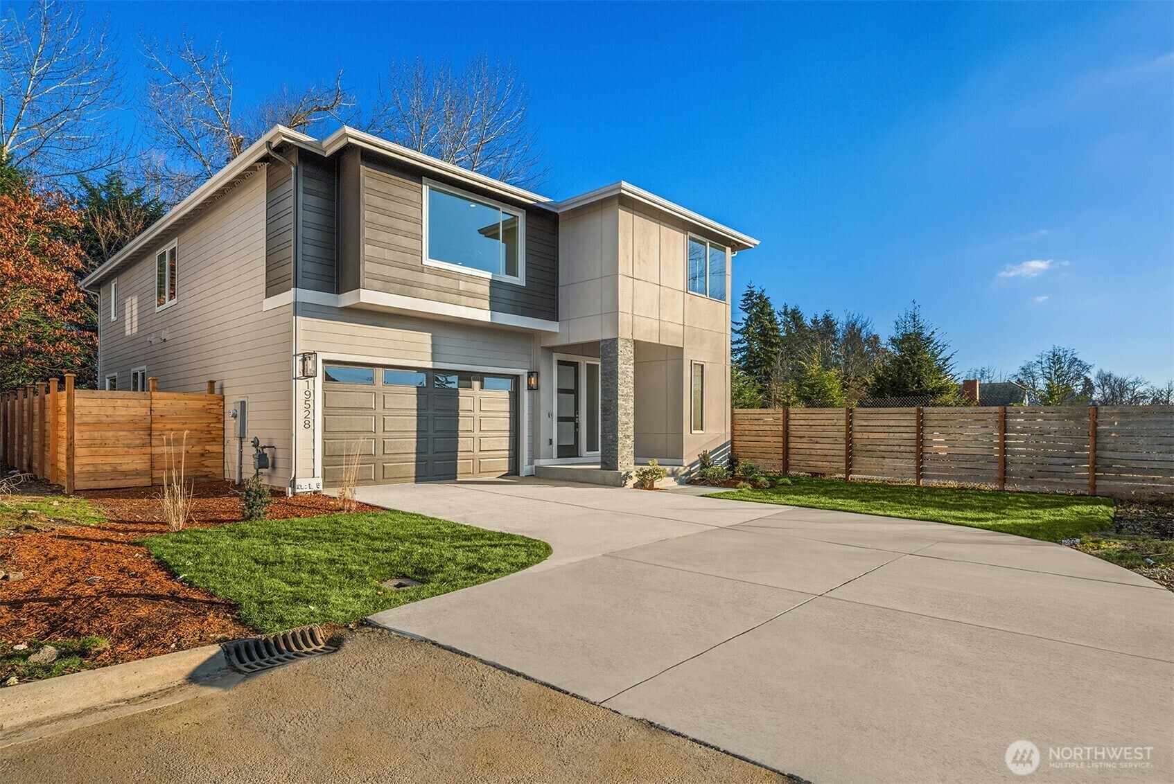 Property Photo: 11612 SE 196 Street 8 WA 98031