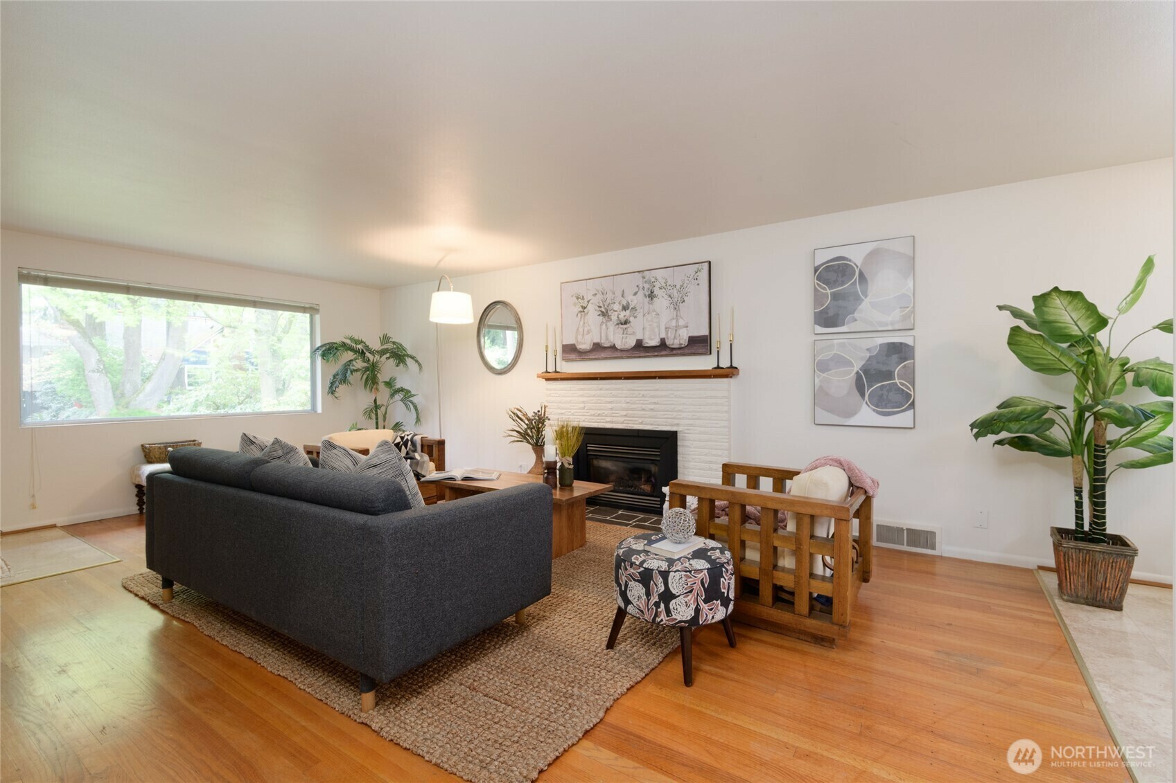 Property Photo: 12223 4th Avenue NW WA 98177
