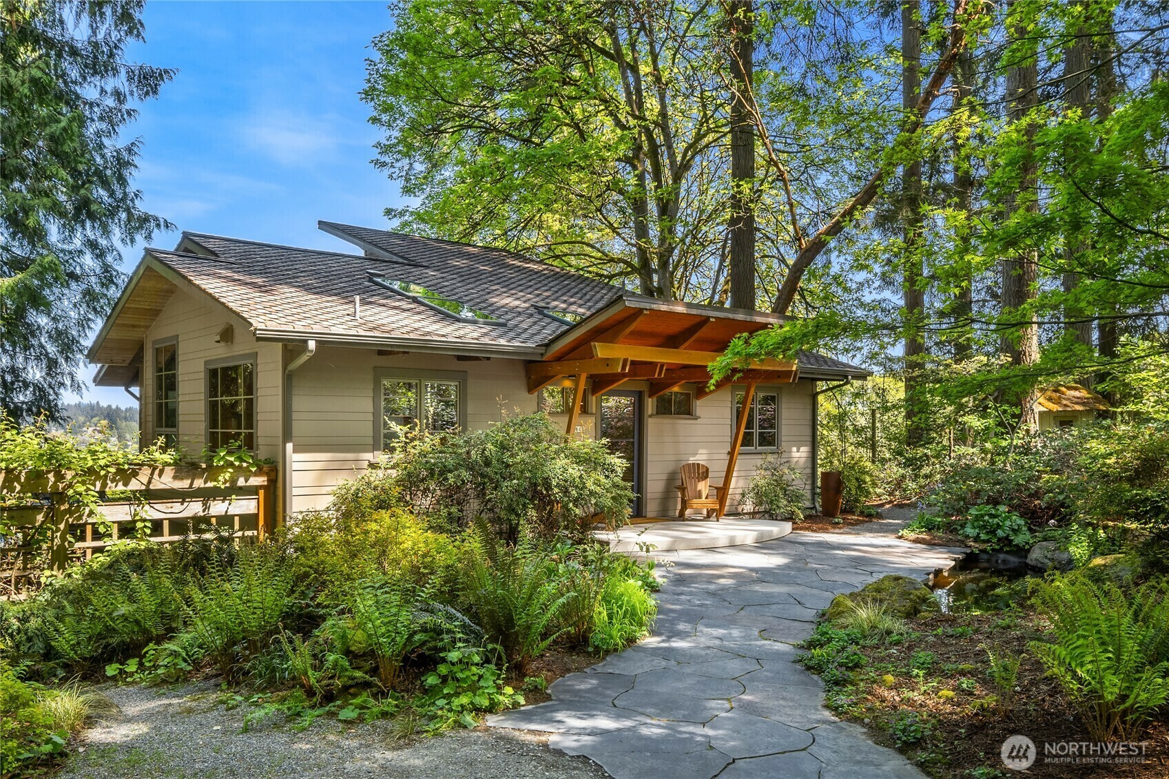 Property Photo: 5648 Rose Loop NE WA 98110