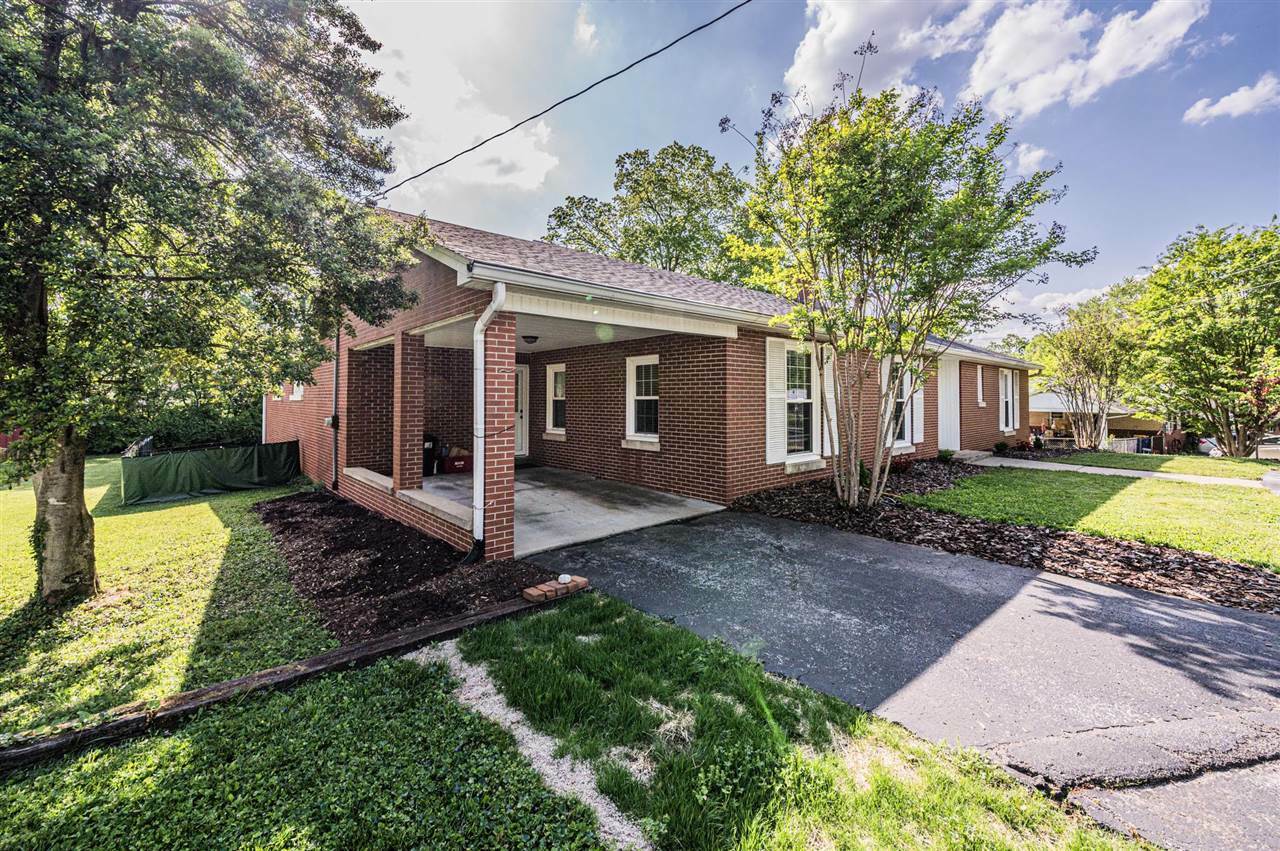 Property Photo: 1607 Benson Avenue KY 42104