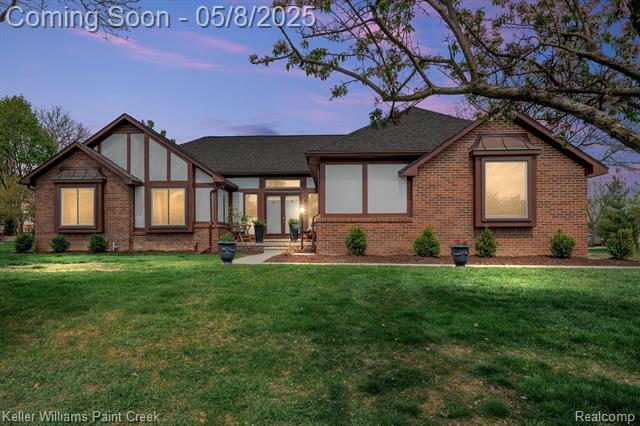 Property Photo: 38800 Cornwall Court MI 48167