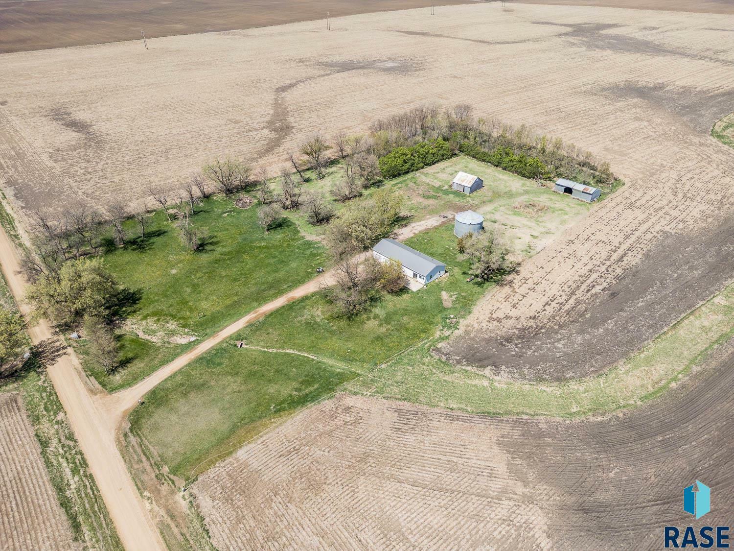 Property Photo: 46982 301st St SD 57004
