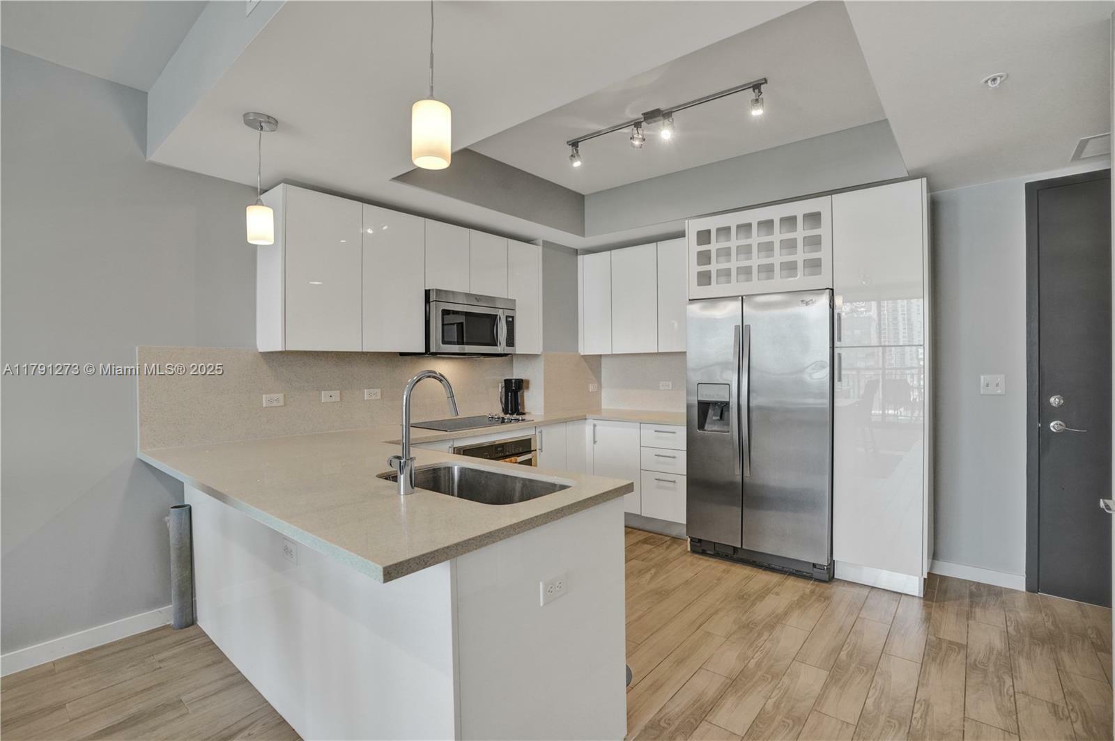 Property Photo: 999 SW 1st Ave 1710 FL 33130