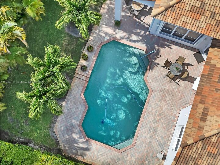 Property Photo:  4123 W Lake Estates Dr  FL 33328