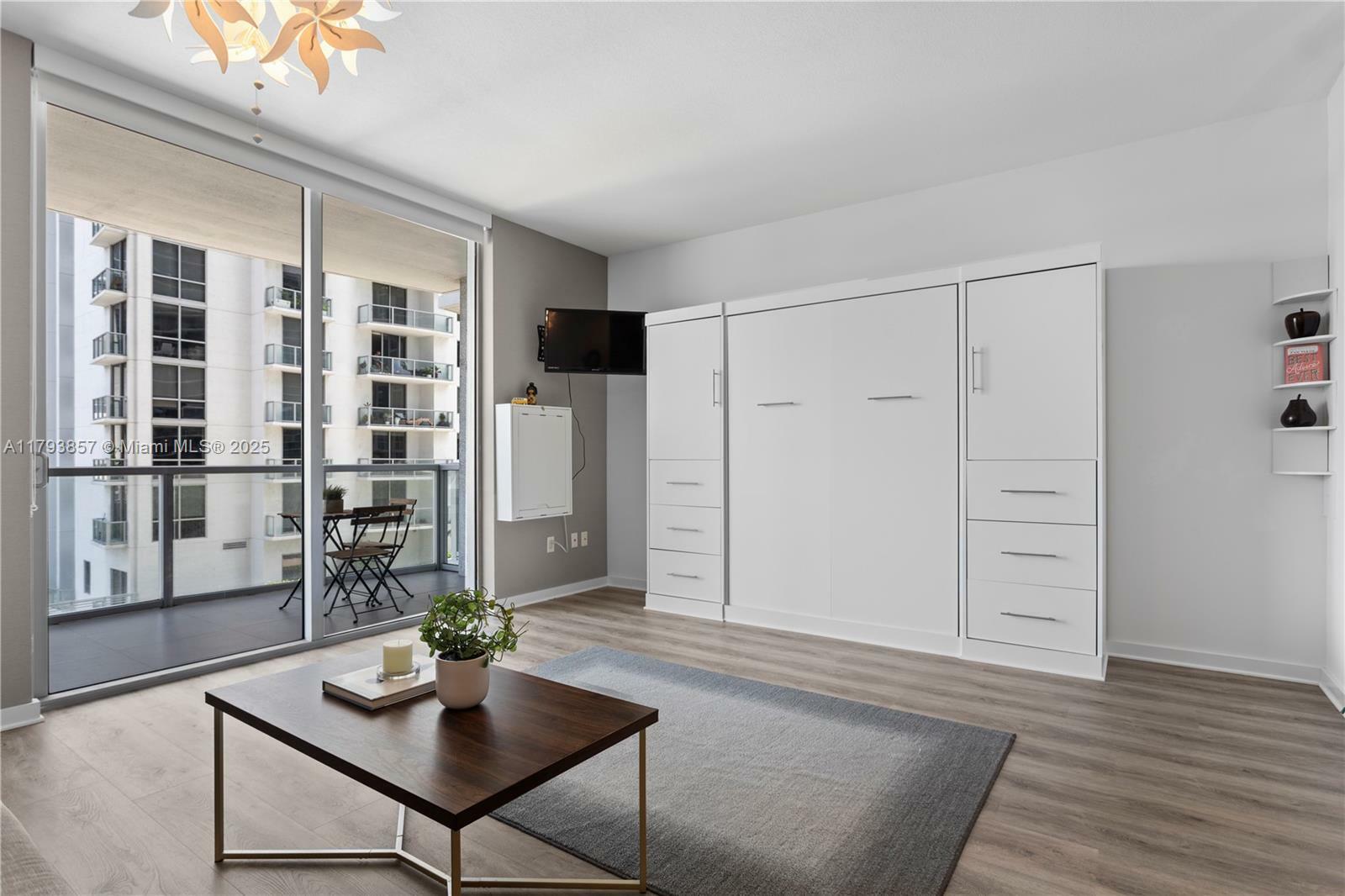 Property Photo: 1050 Brickell Ave 1506 FL 33131