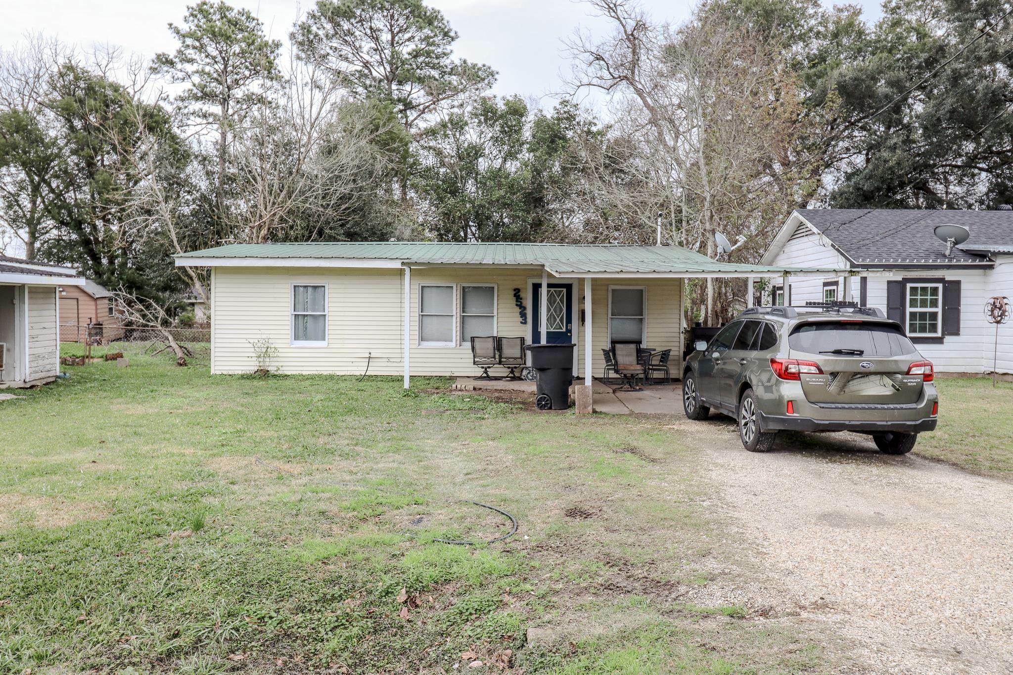 Property Photo: 2523 Ave F TX 77627