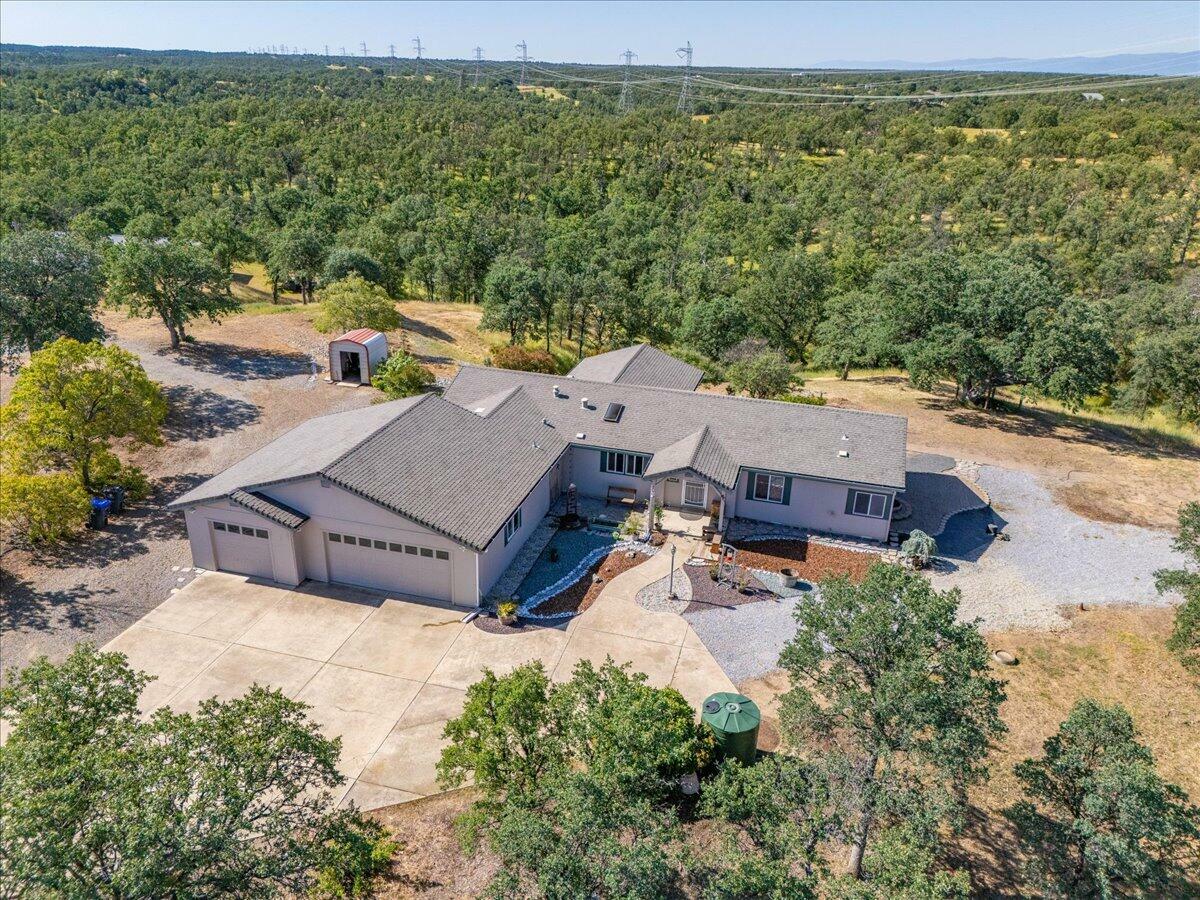 Property Photo: 18633 Saddleback Ridge Loop CA 96022
