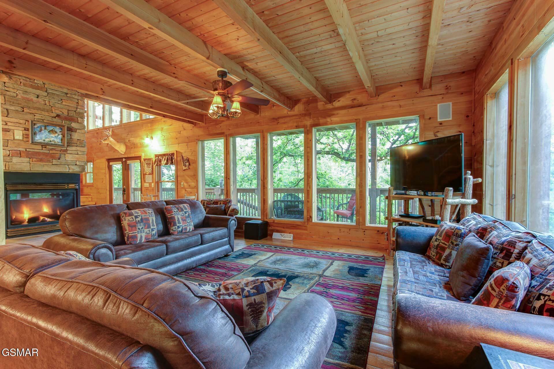 Property Photo: 1707 Ridgecrest Drive TN 37876