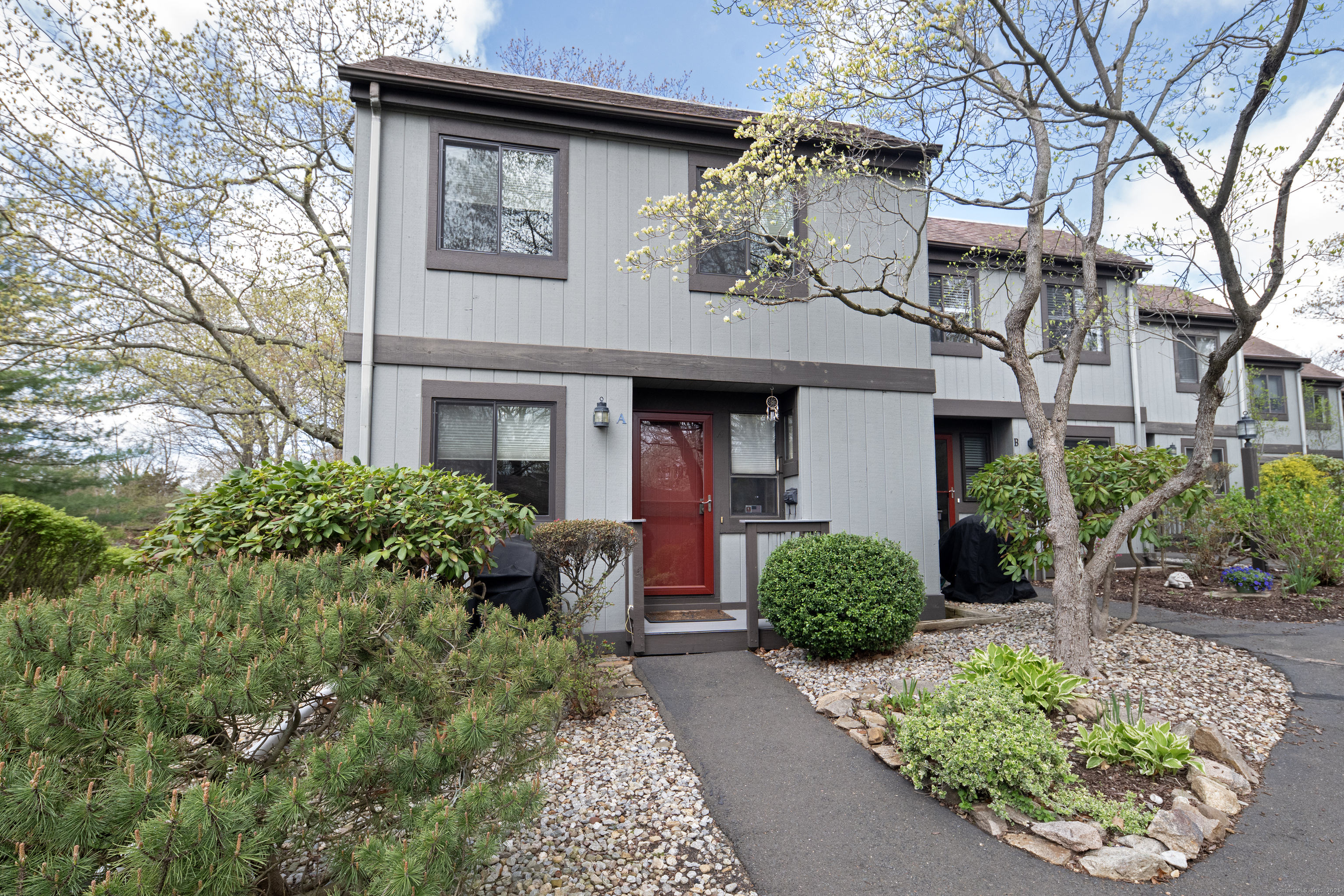 Property Photo: 34 Harbour Village A CT 06405