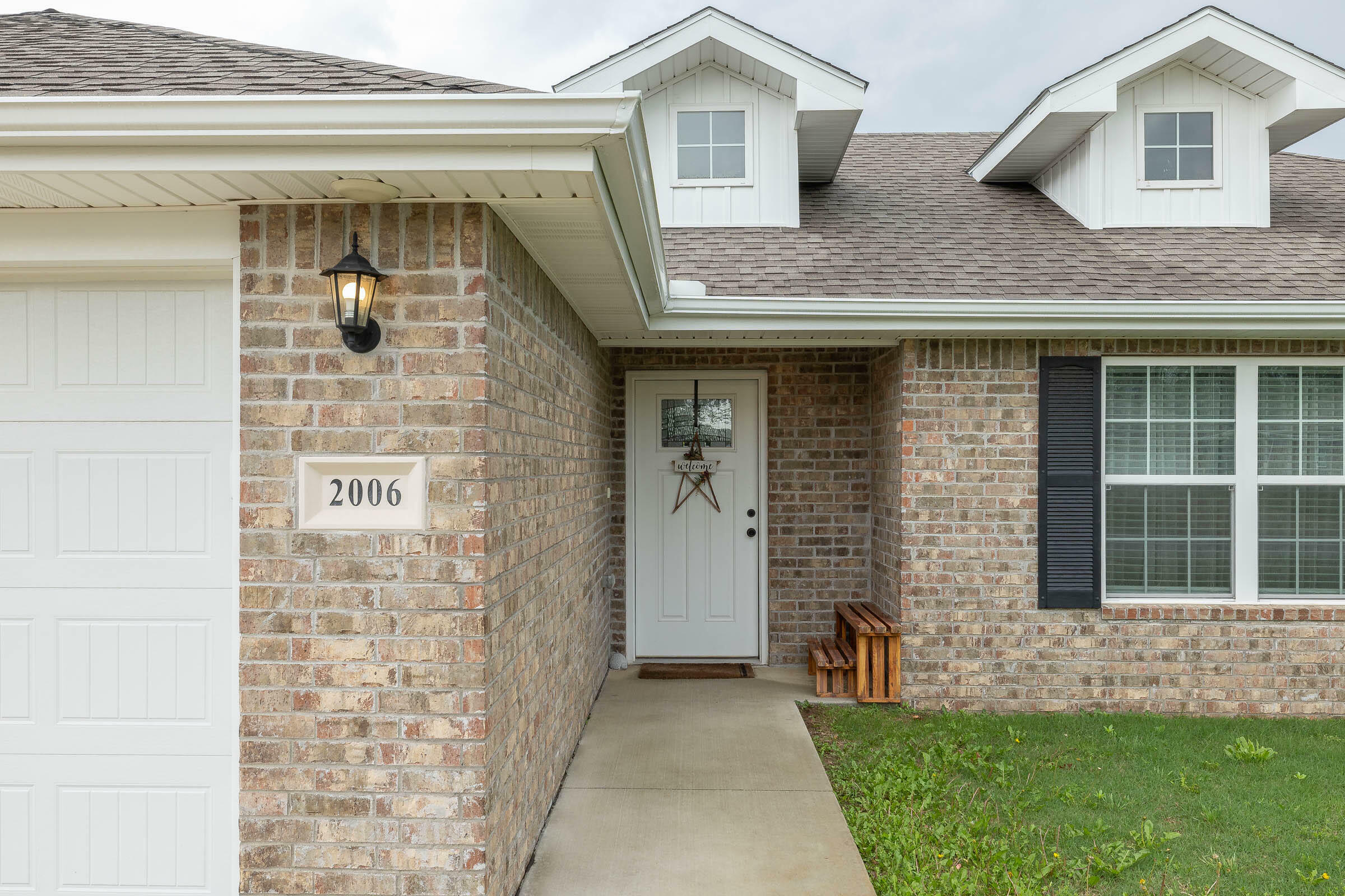 Property Photo:  2006 Eagle Drive  MO 64850 