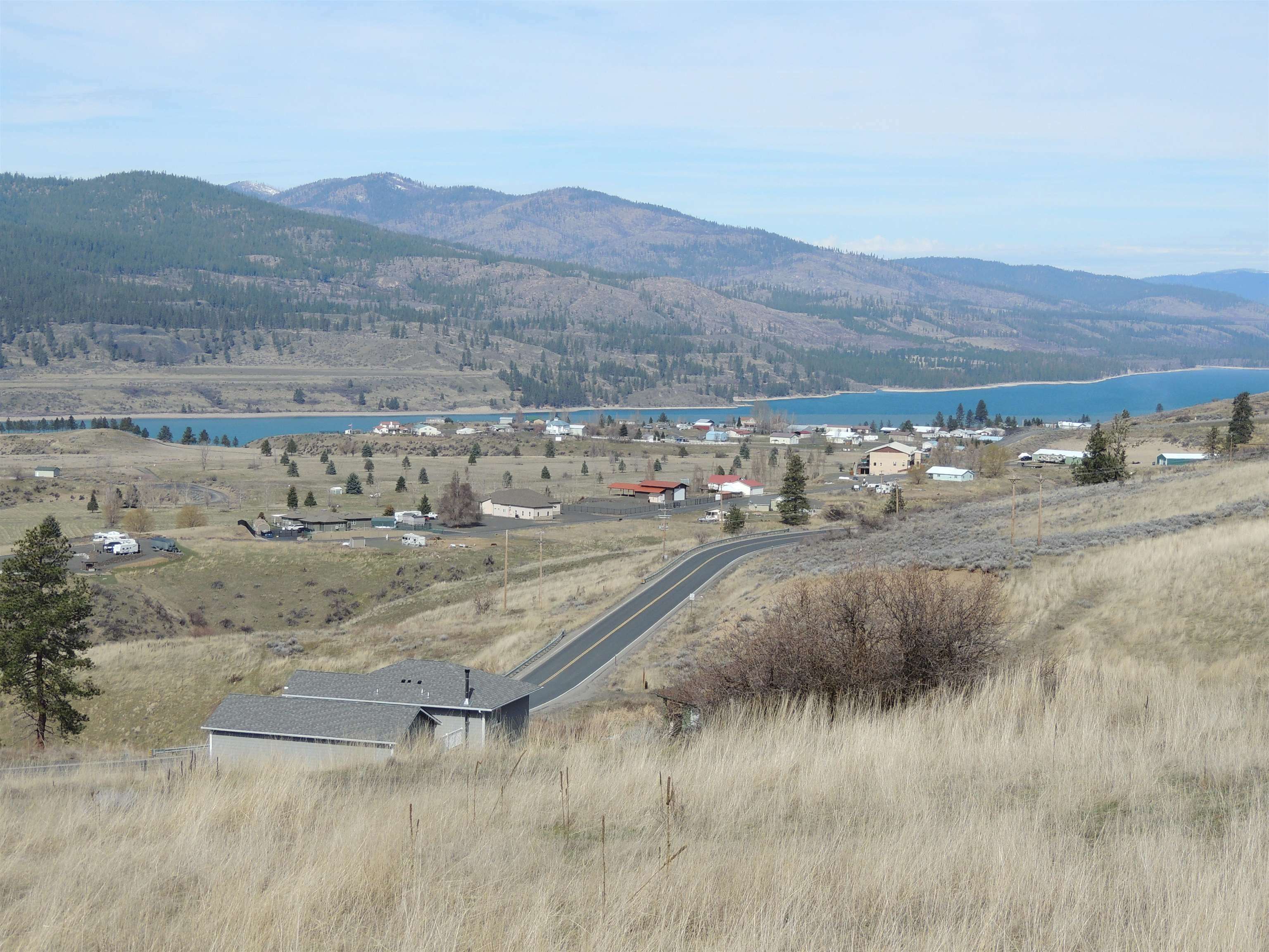 Property Photo: 40995 Scenic Dr. N. WA 99122