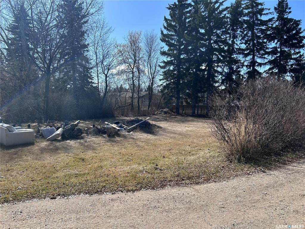 Property Photo: 106 3rd Avenue E SK S0M 1M0