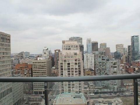 Property Photo: 37 Grosvenor Street 2805 ON M4Y 3G5