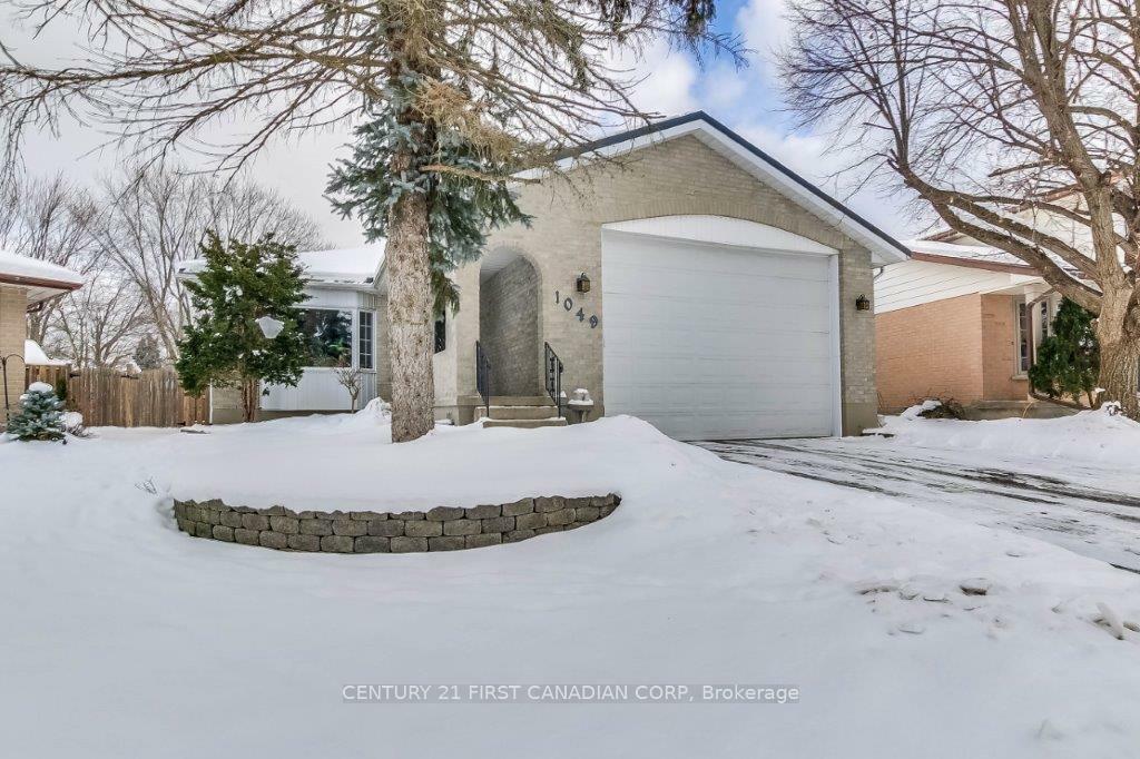 Photo de la propriété: 1049 Mahogany Crescent ON N6H 4V8