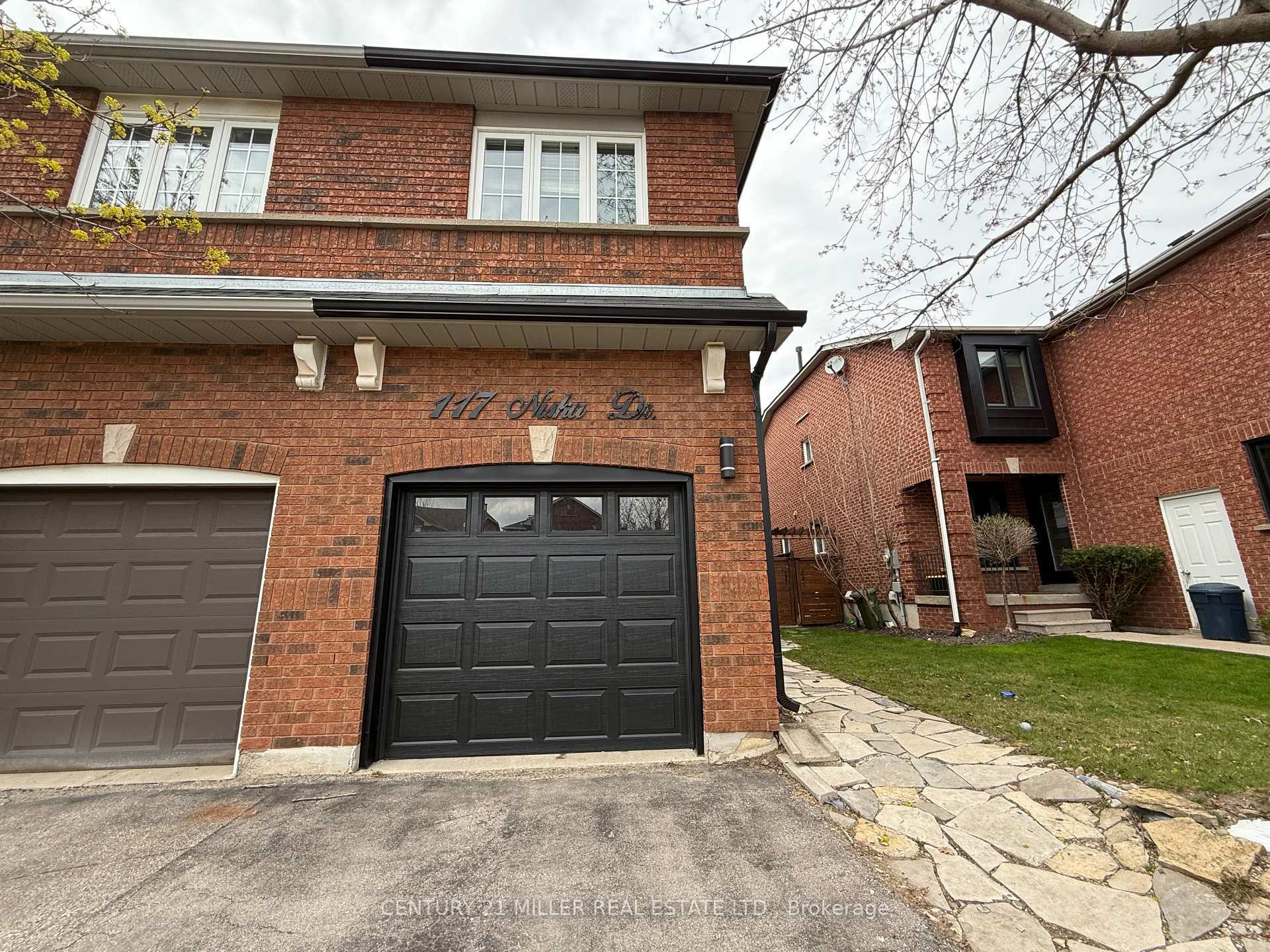 117 Niska Drive  Hamilton ON L0R 2H3 photo