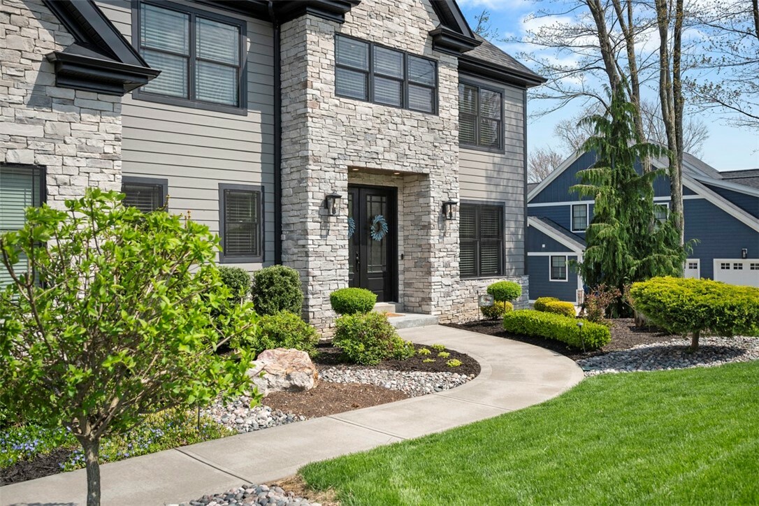 Property Photo: 131 Woodford Dr PA 16033