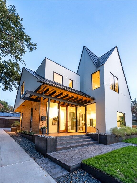 Property Photo: 2001 Forest Trail TX 78703