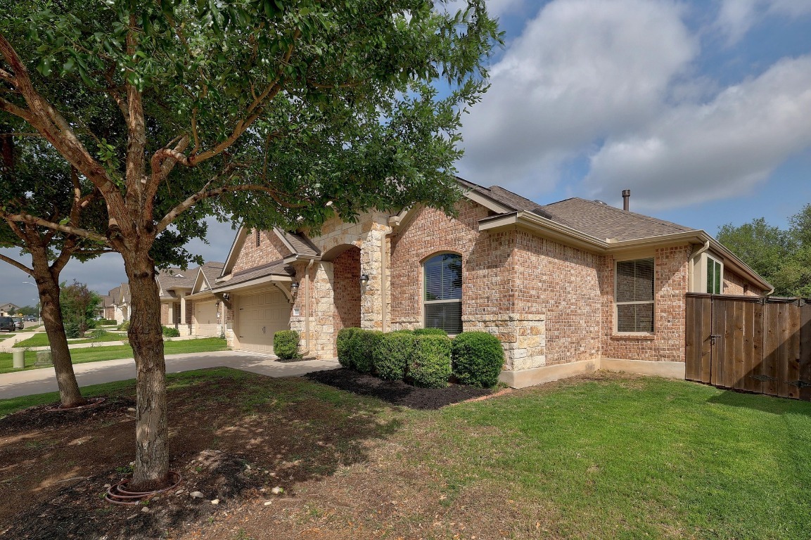 Property Photo: 2229 Sauterne Drive TX 78641