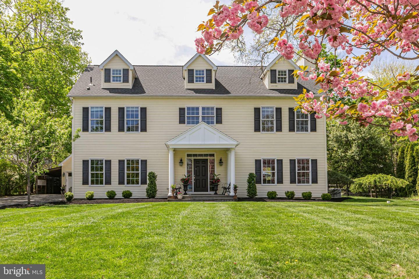 35 Woodside Lane  Princeton NJ 08540 photo