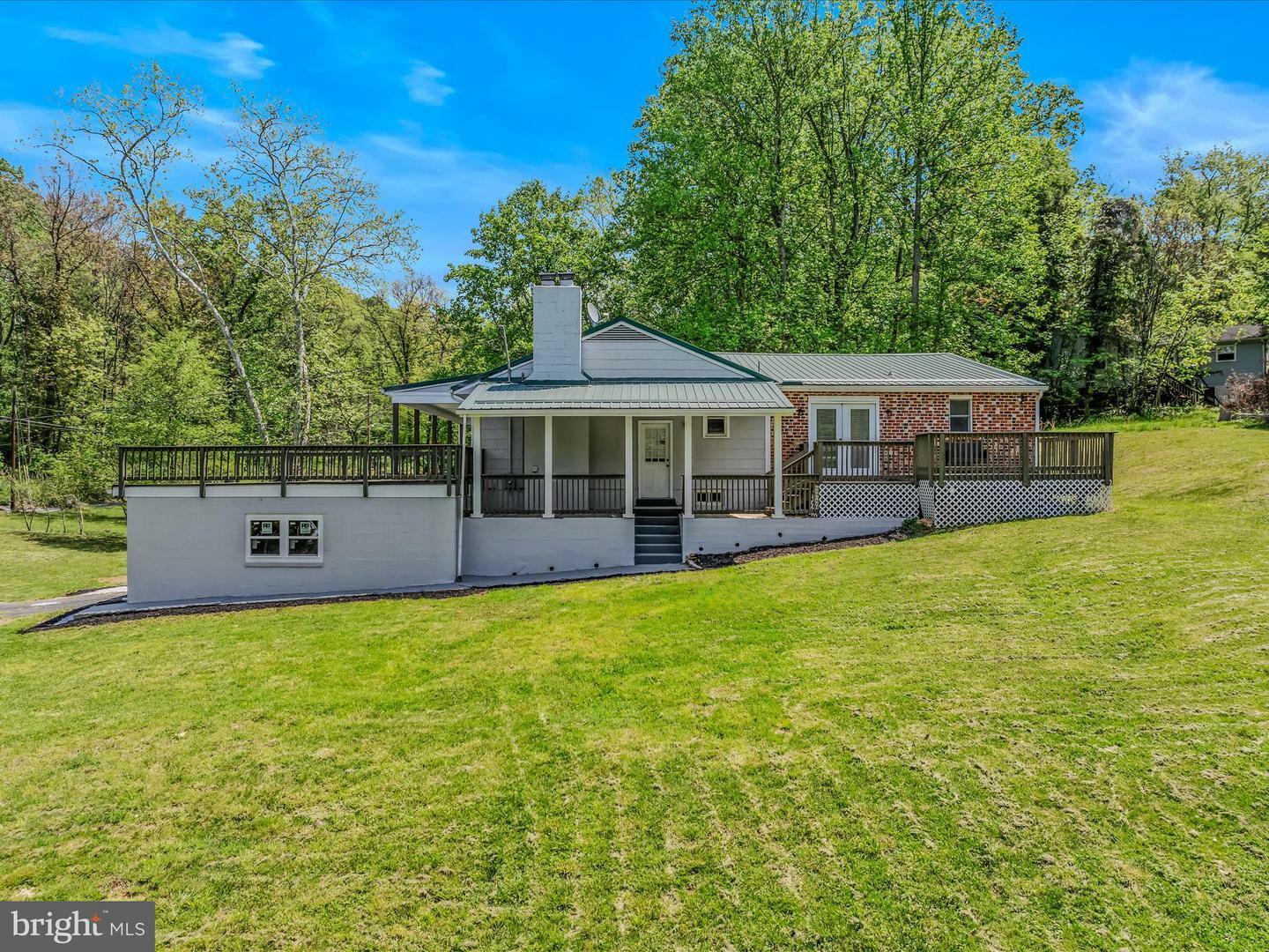 Property Photo: 1639 Shenandoah River Drive WV 25425