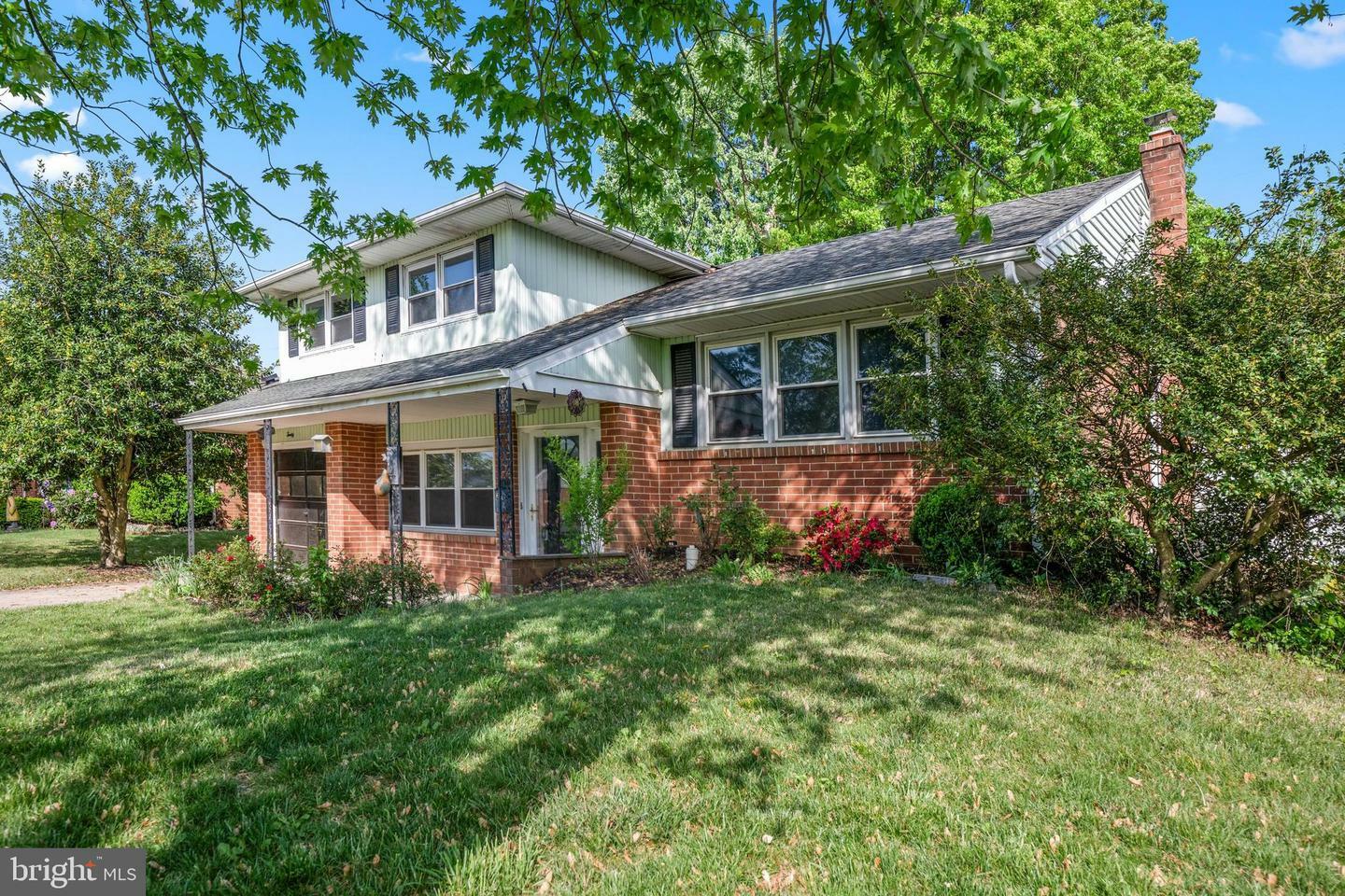 Property Photo: 21 Sherwood Court DE 19904