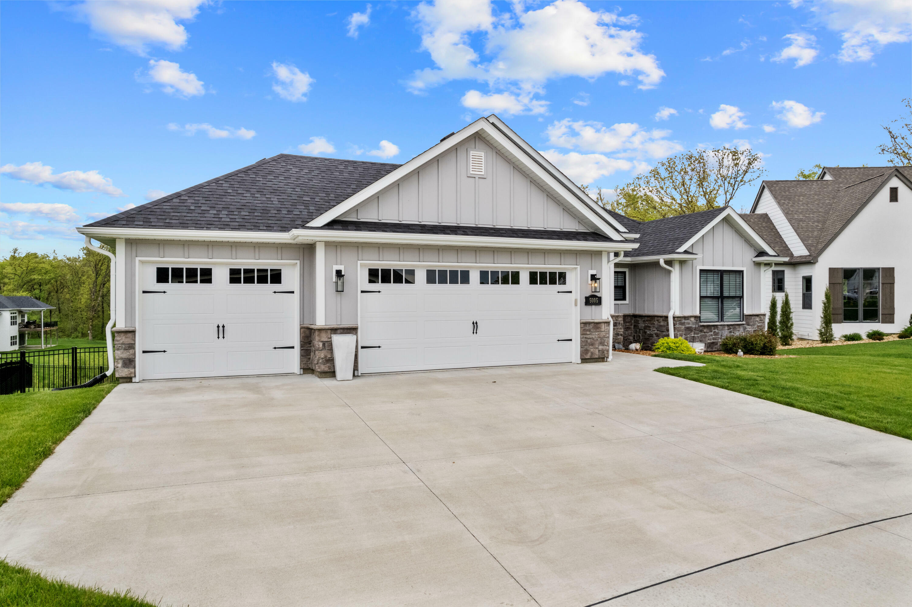 Property Photo: 5005 Glide Cove MO 65201