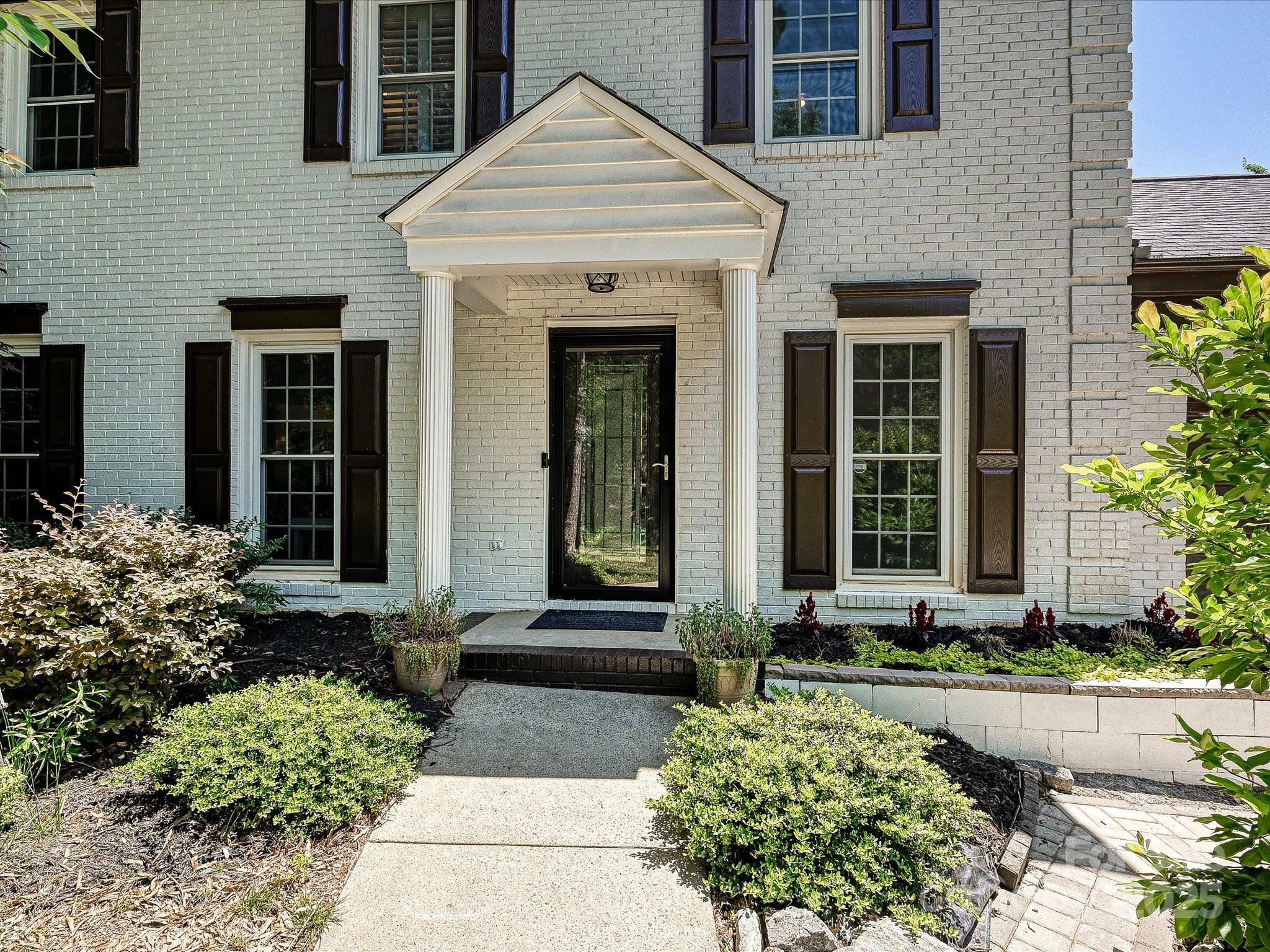 Property Photo: 8200 Lansford Road NC 28277
