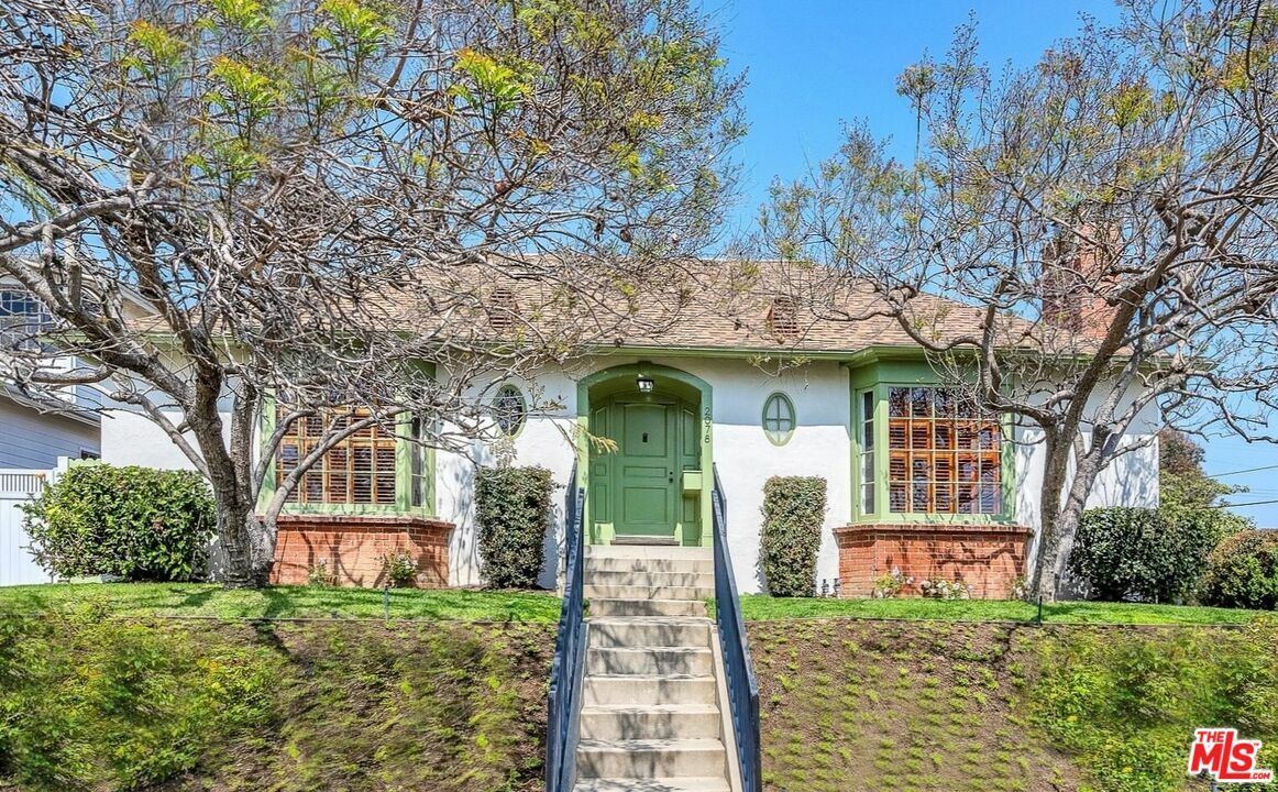 Property Photo: 2078 Prosser Ave CA 90025