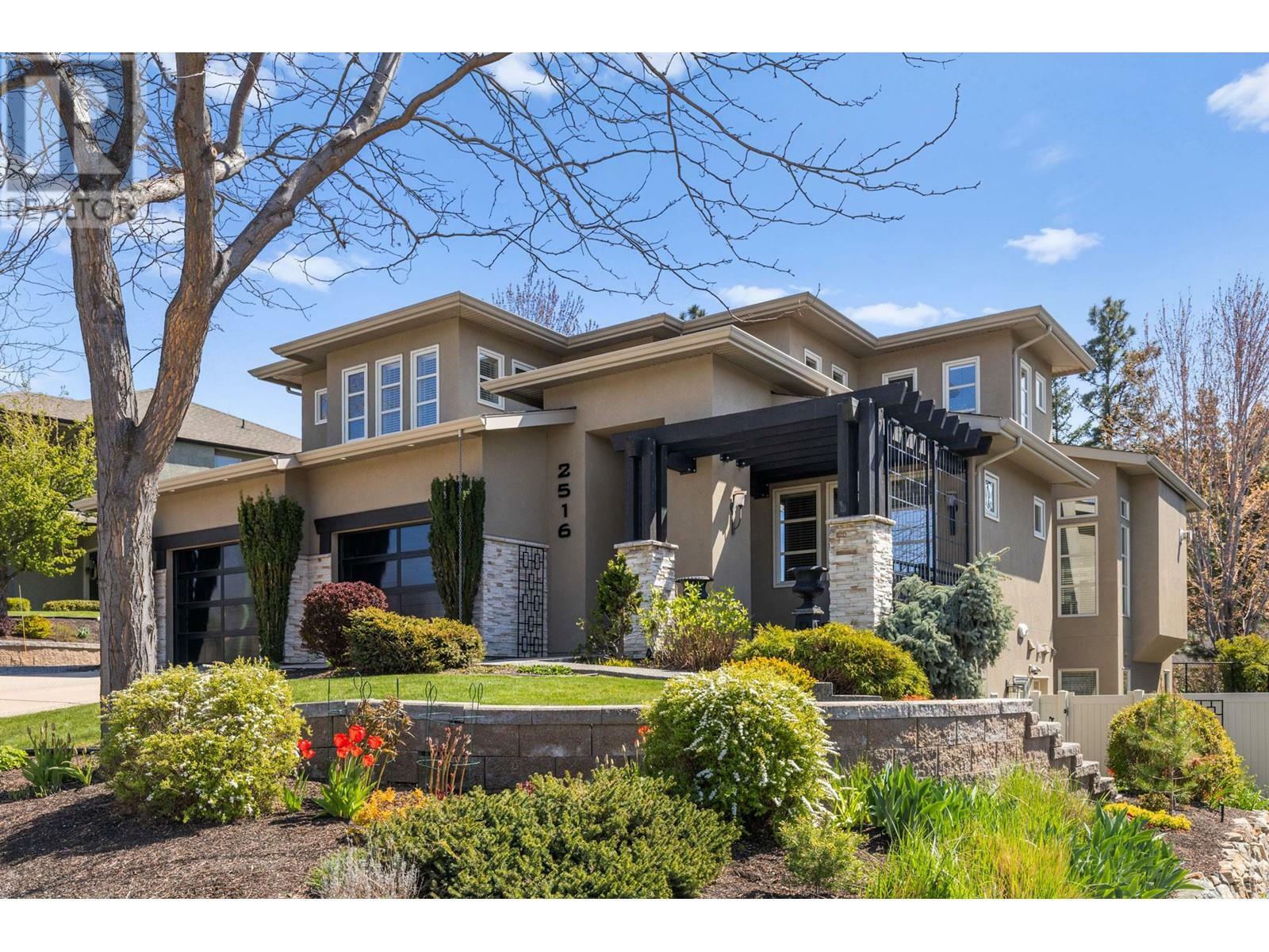 2516 Selkirk Drive  Kelowna BC V1V 2V6 photo
