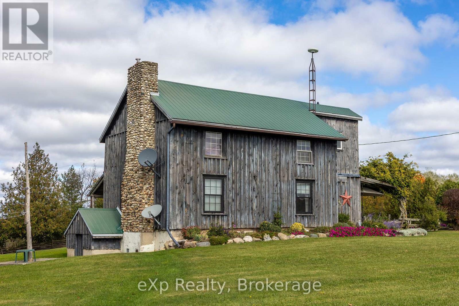 Property Photo: 084672 Sideroad 6 ON N0H 1E0