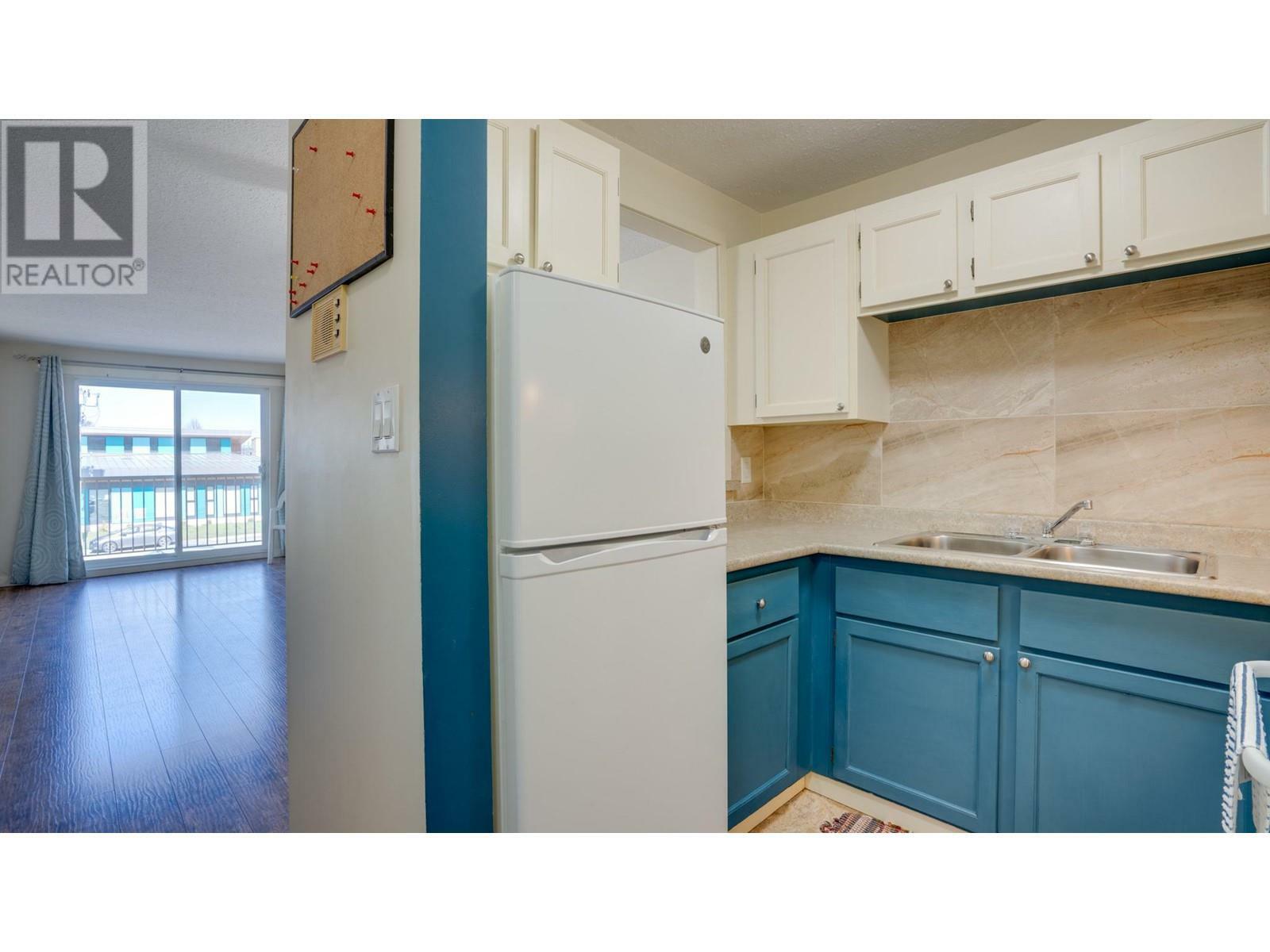 Property Photo: 3304 35 Avenue 310 BC V1T 8M6