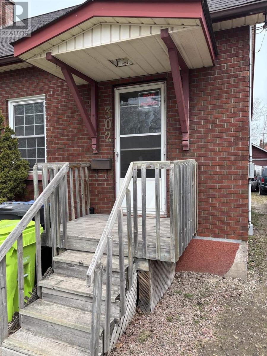 Property Photo: 302 Sixth Ave ON P6C 4K8