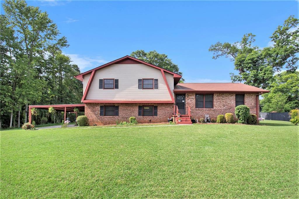 Property Photo: 3510 Spring Valley Boulevard GA 30349