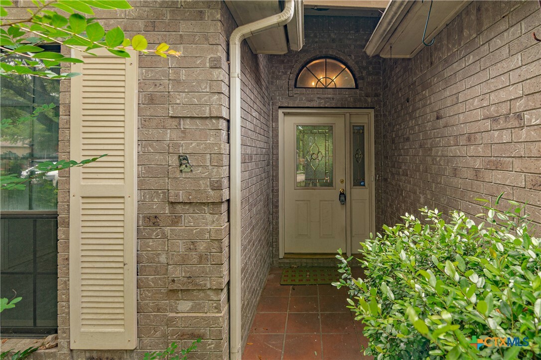 Property Photo:  132 Greenway Drive  TX 78155 